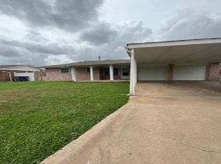 119 NE Dunlop St, Lawton, OK 73507