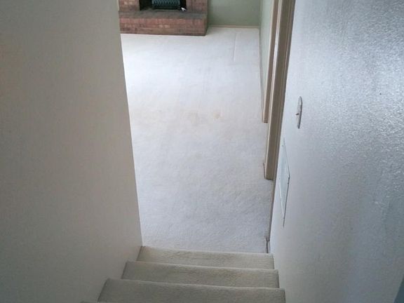 Entry to apartment
