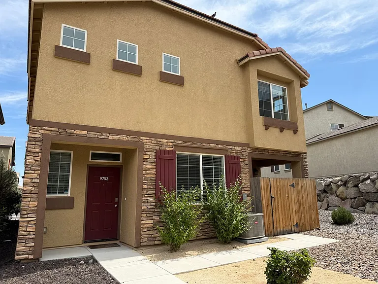 9752 Silver Dollar Ln — Photo 1