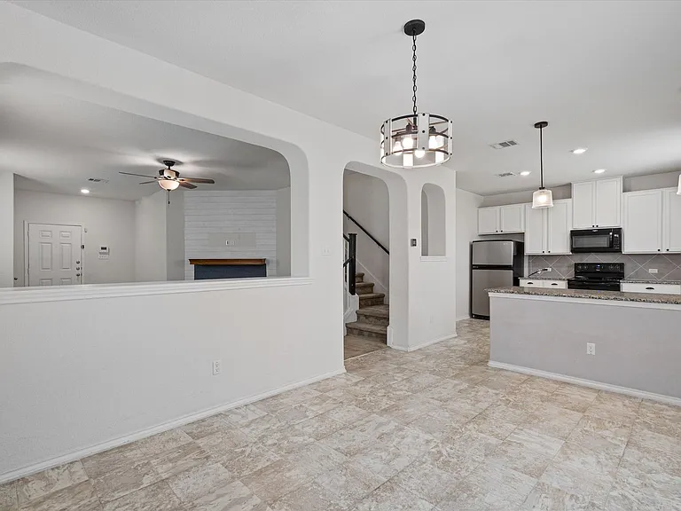 2950 E Old Settlers Blvd #37 — Photo 9