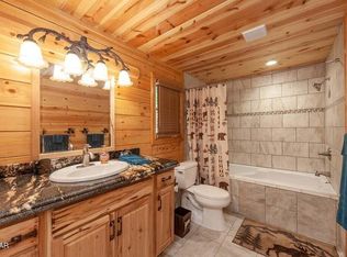 4707 Nottingham Heights Way, Pigeon Forge, TN 37863