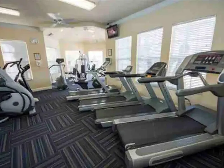 2310 Silver Palm Dr #302 — Photo 32