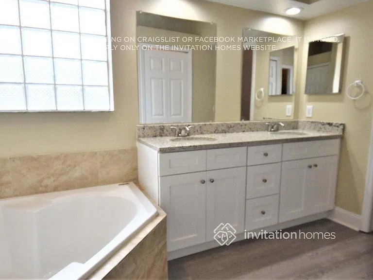 7054 Red Bay Ct — Photo 12