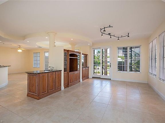 4th image of 1140 Clam Ct #5