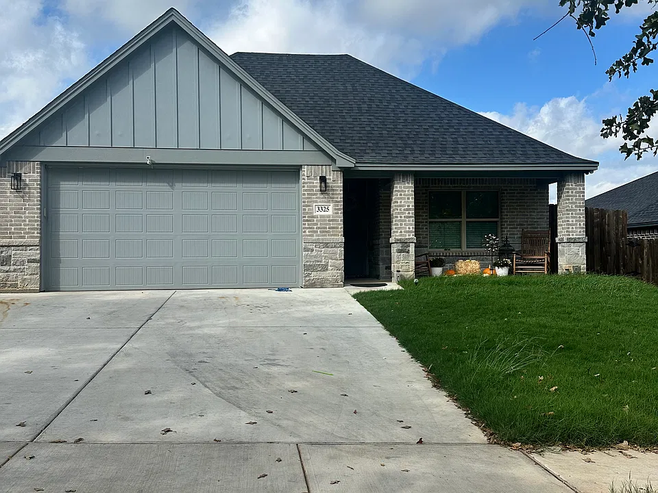 3325 Caddo Trl