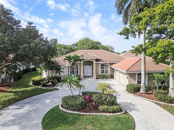 4th image of 1790 NW 124th Way