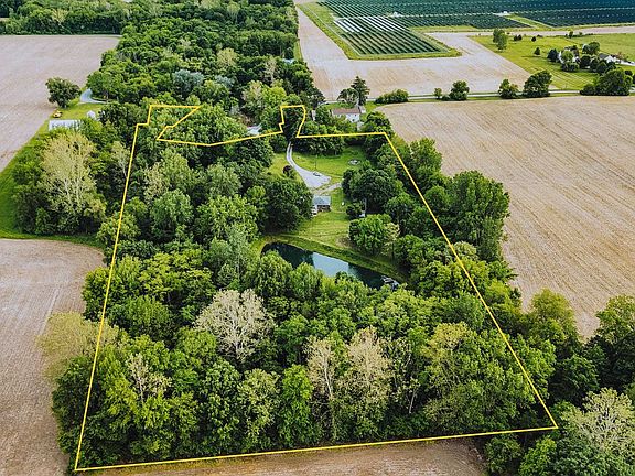 4th image of 2911 S Private Road 645 E