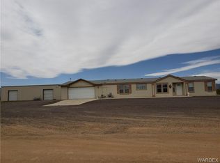 629 S Stewart Mountain Rd, Golden Valley, AZ 86413