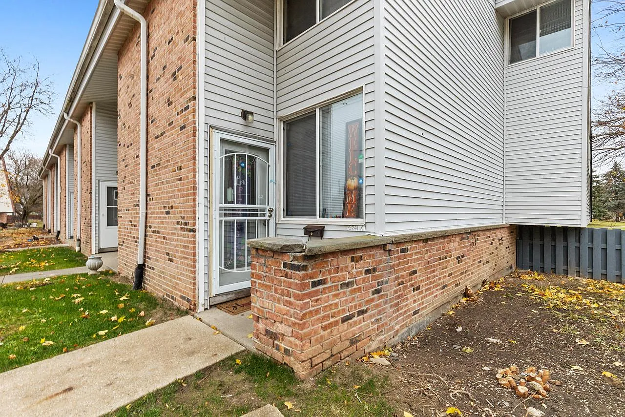 9241 West Allyn STREET #K photo 1