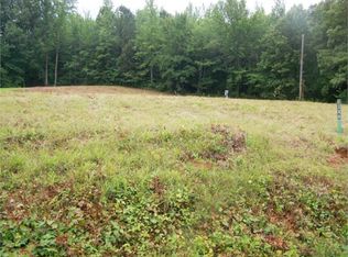 James Walker Rd, Camden, TN 38320