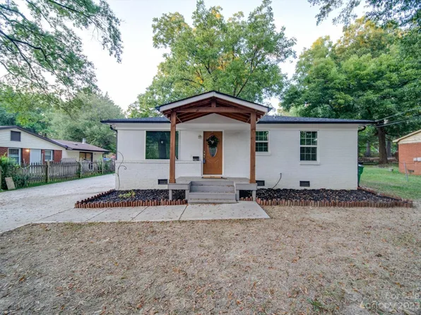 4709 Springview Rd, Charlotte, NC 28213