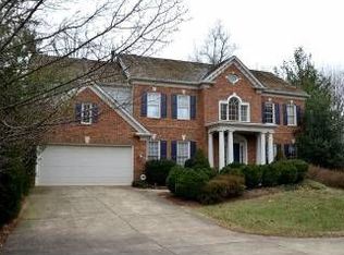 11721 Lake Forest Dr, Reston, VA 20194