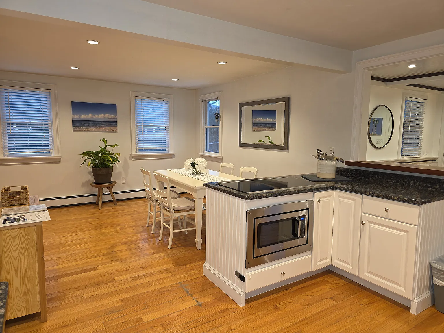 3 bed, 2.5 bath, 1501 sqft, $4,500 — Photo 4