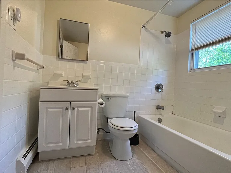 39 Altmar Ave — Photo 4