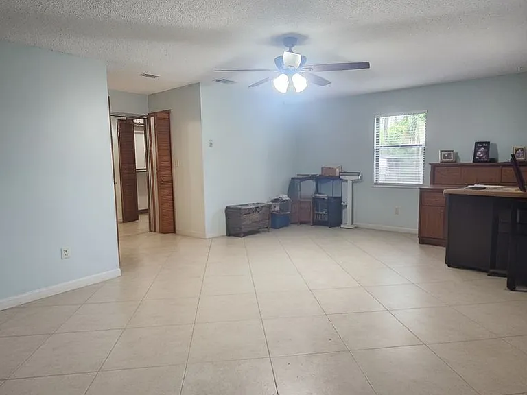 2805 Lake Tohopekaliga Blvd — Photo 7