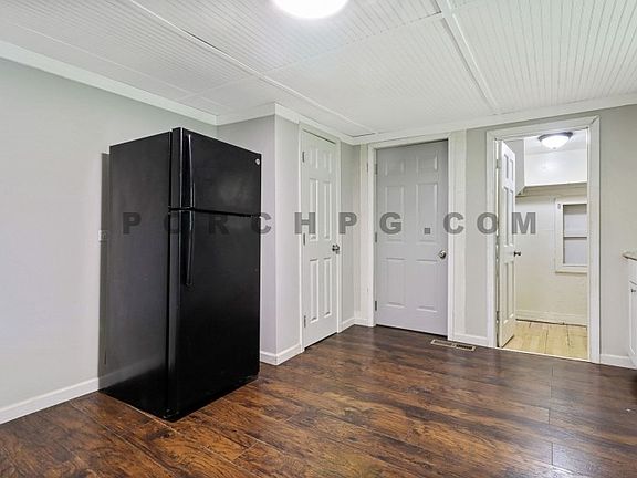 5th image of 6923 W Strickland St #A