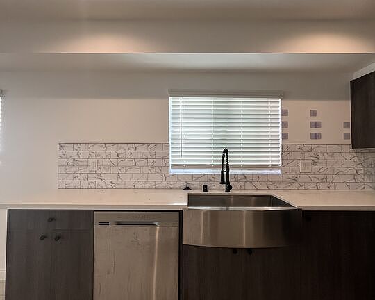 2nd image of 246 N Dillon St #248