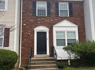 17945 Milroy Dr, Dumfries, VA 22026