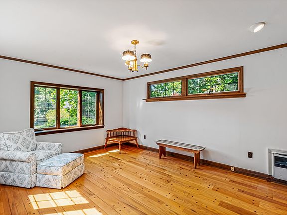 5th image of 21 Rockywood Rd