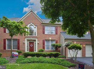8310 Wolftrap Rd, Vienna, VA 22182