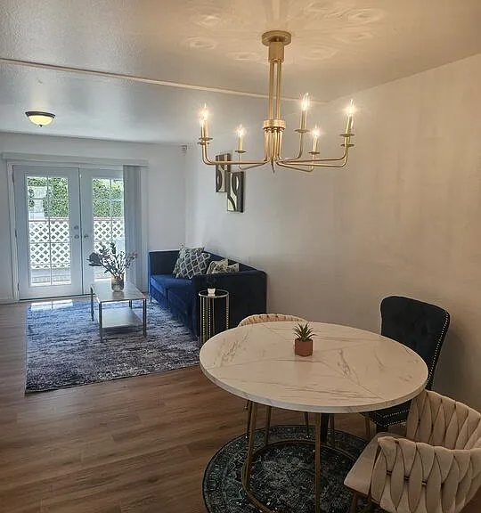 506 S Grevillea Ave #5 — Photo 3