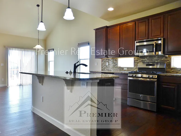 7503 Dutch Loop — Photo 11