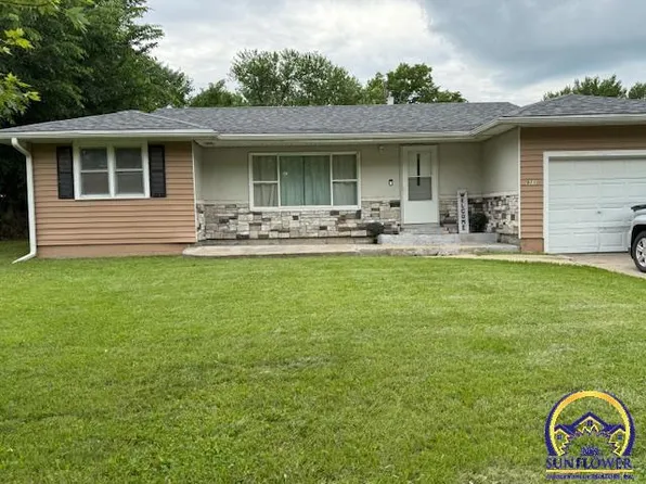 911 Elm St, Emporia, KS 66801