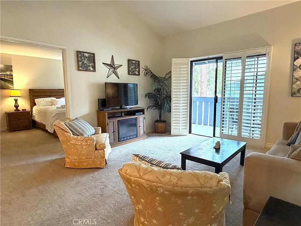 1 bed, 650 sqft, $2,995 — Photo 4