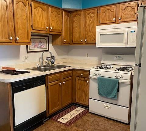4th image of 16060 Holz Dr Unit 78