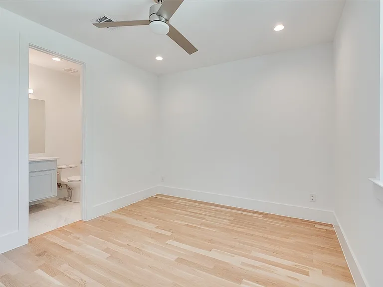 6135 Velasco Ave — Photo 43