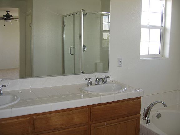 4th image of 247 E Gilea Ct