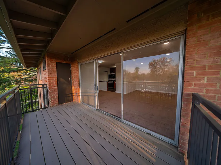7328 Lee Hwy #203 — Photo 7