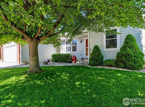 3rd image of 321 Holladay Ct