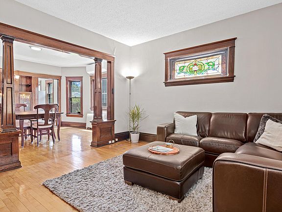 3rd image of 3017 29th Ave S