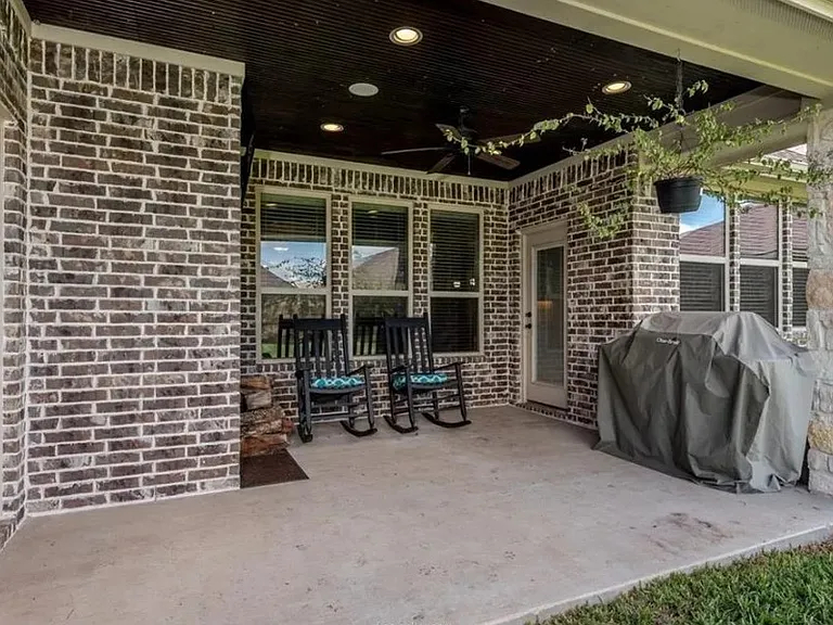 2502 Kimbolton Dr — Photo 20