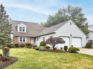 54 Phillips Cmn, North Andover, MA 01845