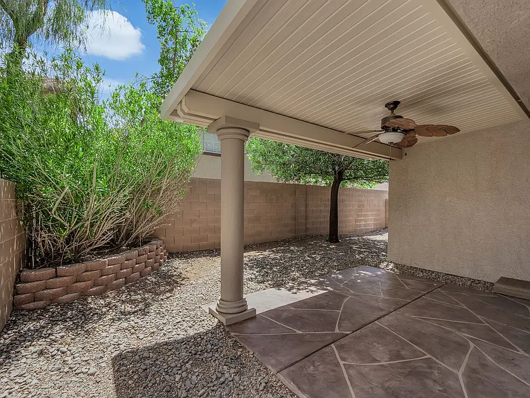 646 Monument Point St — Photo 35