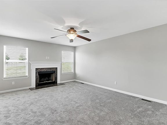 4th image of 811 Country Field Dr