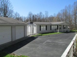 132 Corvair Rd, Beckley, WV 25801