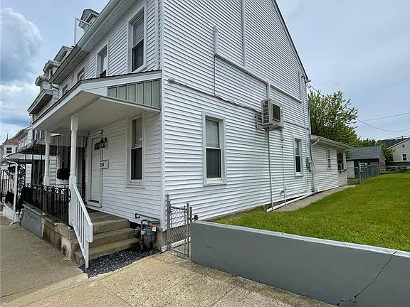 3rd image of 1316 Ferry St