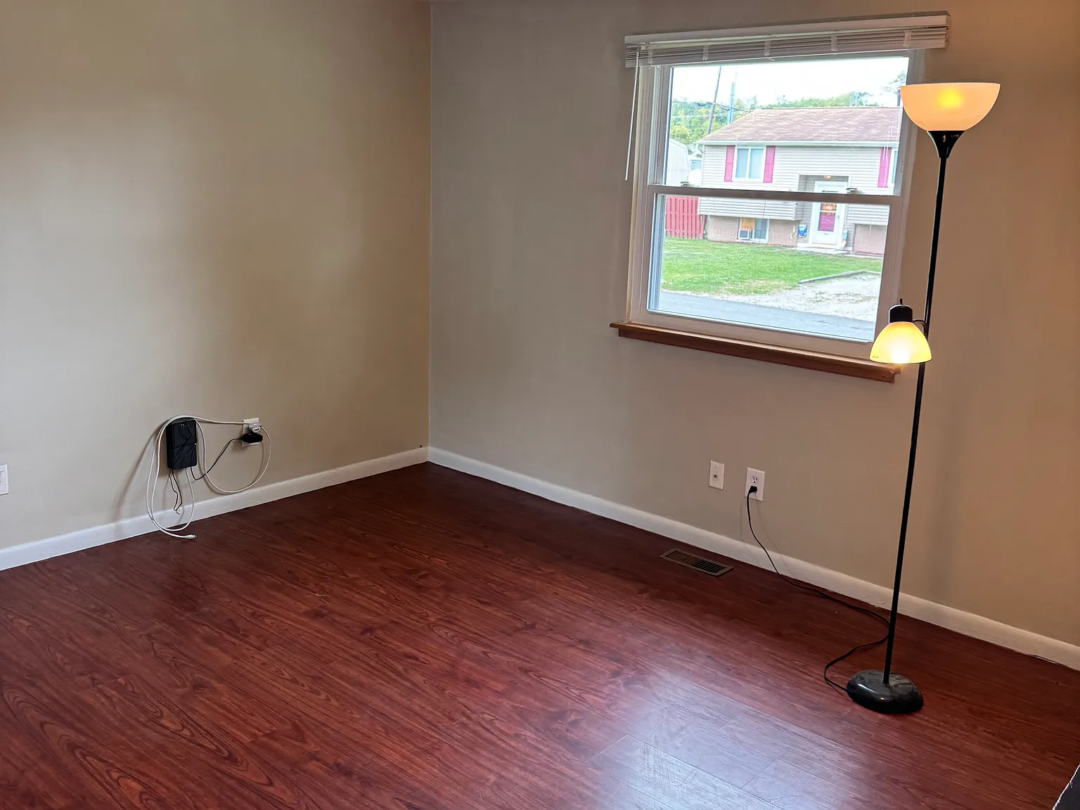 3 bed, 1504 sqft, $1,200 — Photo 4