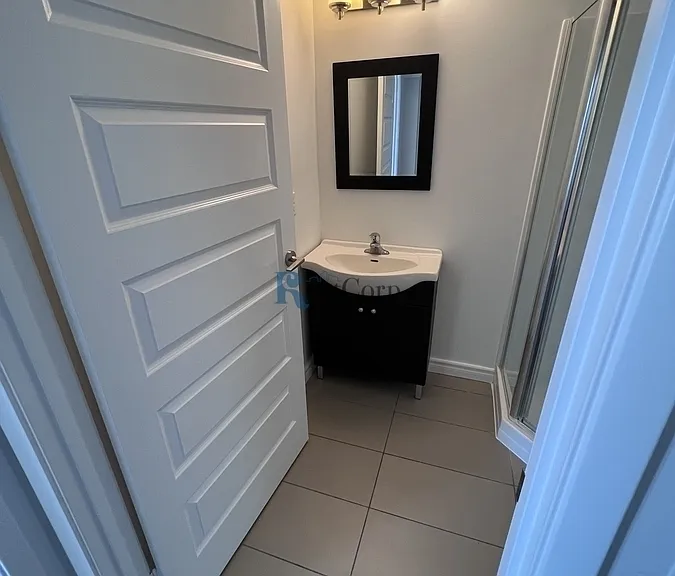 1903 King St N #1 — Photo 4