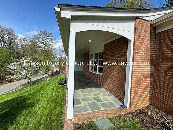 5th image of 3074 Carolina Ave SW