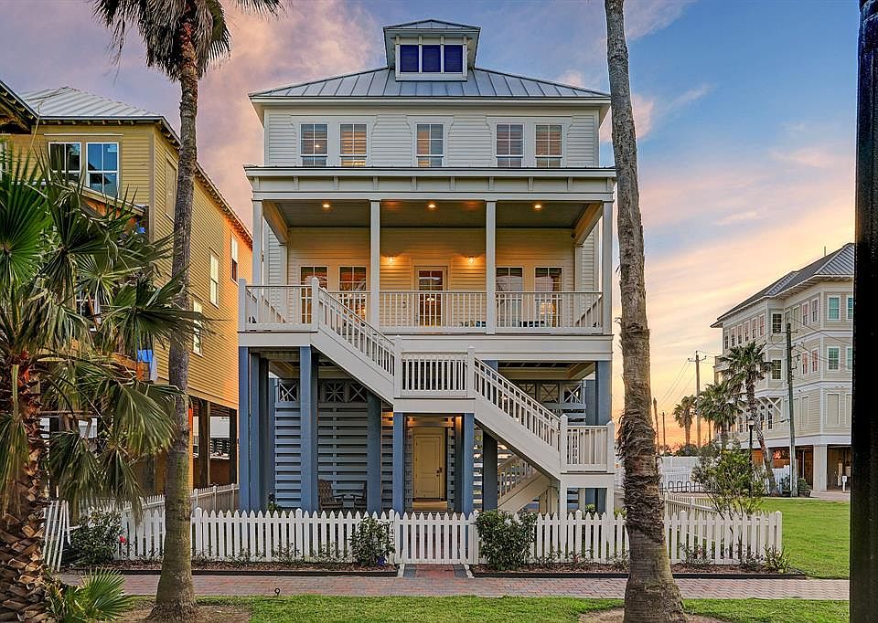 1st image of 745 Beachtown Psge