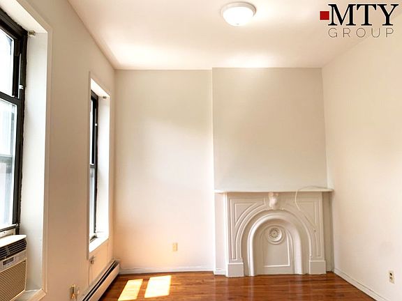 4th image of 292 Herkimer St APT 3