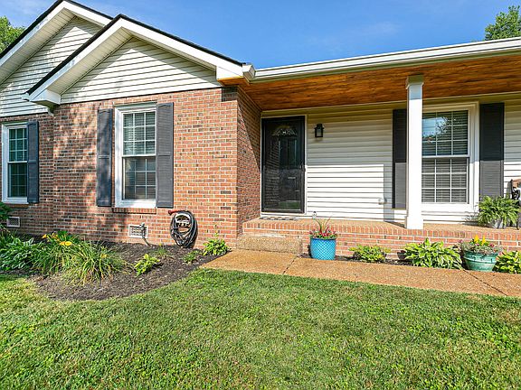 3rd image of 2821 Biggers Dr