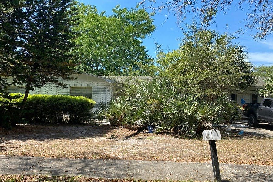 1st image of 655 5th Ave N