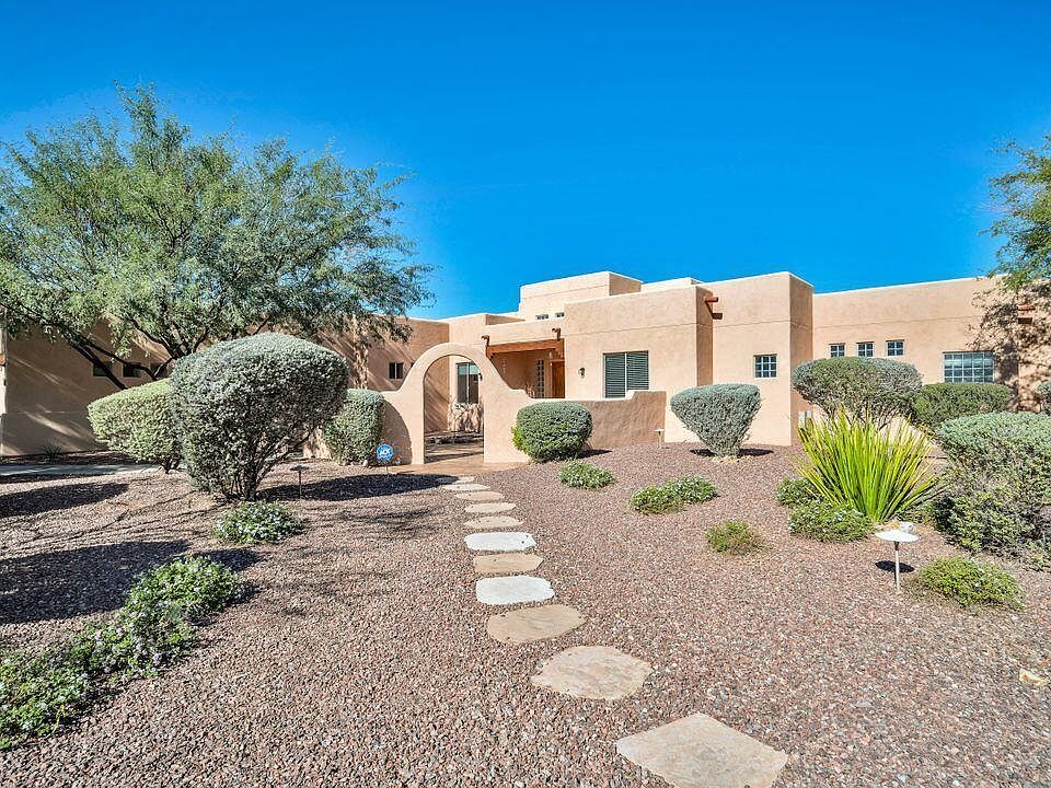 1st image of 6737 N Corte Calabaza