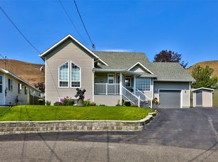 1423 Pears Pl, Ashcroft, BC V0K1A0