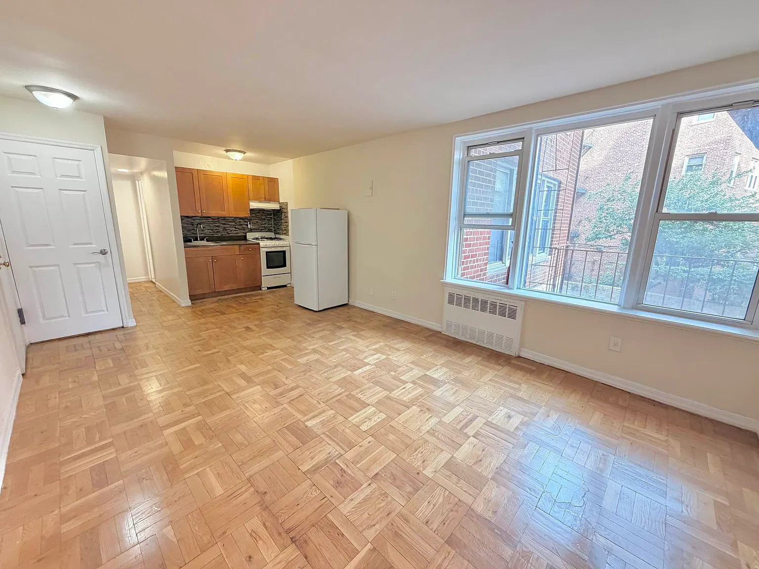 142-02 84th Drive — Photo 4